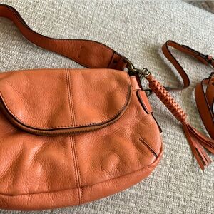 Beautiful leather orange Lucky brand purse